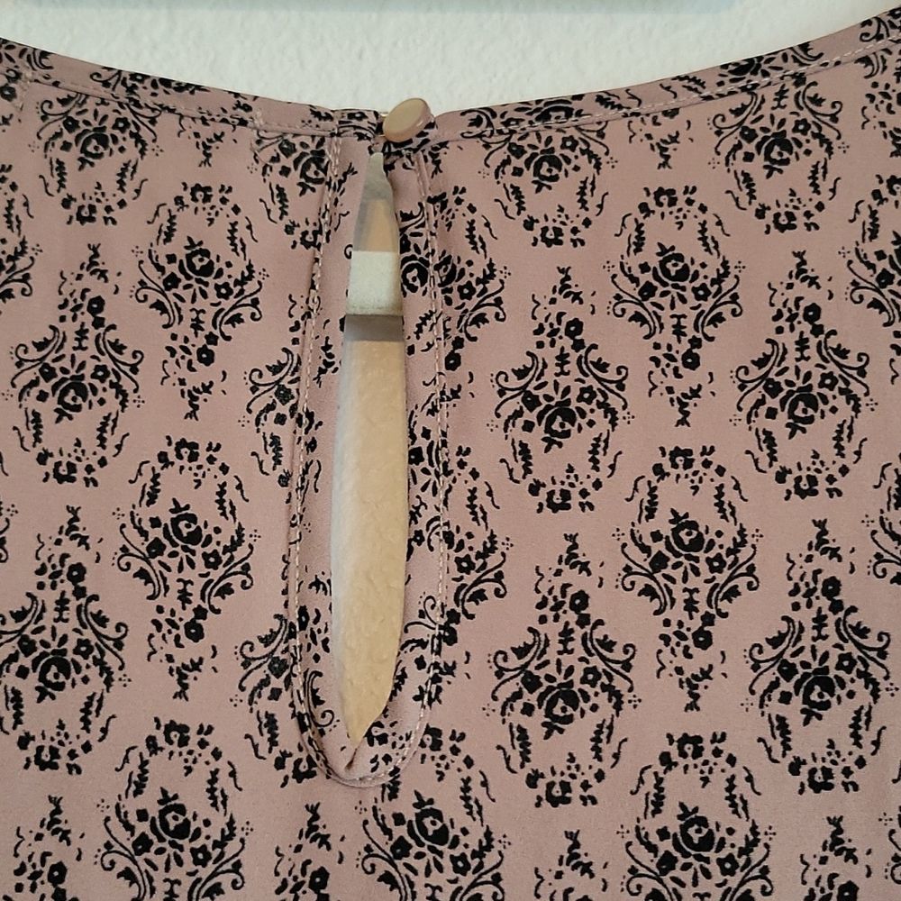 PLEIONE sleevesles top size s - Picture 8 of 13